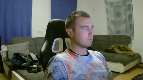 Snapshot of herbstenden chatting on February 5, 8:25 pm John Pearl online show from February 5, 8:25 pm