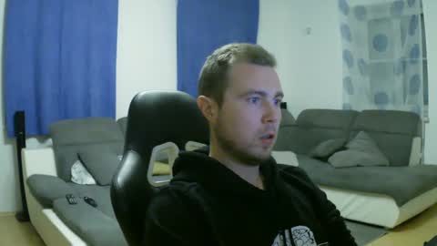 Snapshot of herbstenden chatting on February 24, 5:20 pm John Pearl online show from February 24, 5:20 pm