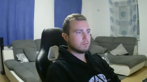 Snapshot of herbstenden chatting on February 27, 10:20 pm John Pearl online show from February 27, 10:20 pm