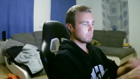 Snapshot of herbstenden chatting on September 14, 8:30 pm John Pearl online show from September 14, 8:30 pm