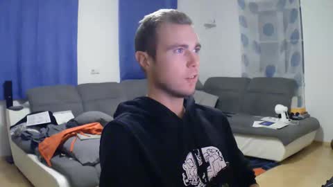 Snapshot of herbstenden chatting on October 29, 8:43 pm John Pearl online show from October 29, 8:43 pm