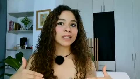Snapshot of hercyqueen chatting on July 7, 2:47 am hercyqueen online show from July 7, 2:47 am