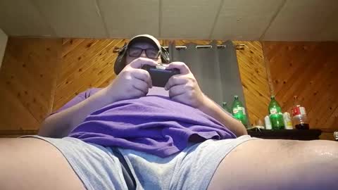 Snapshot of hereforbootyyy chatting on January 13, 9:03 am Hereforbootyyyy online show from January 13, 9:03 am