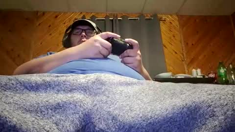 Snapshot of hereforbootyyy chatting on March 11, 10:21 am Hereforbootyyyy online show from March 11, 10:21 am