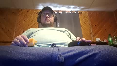 Snapshot of hereforbootyyy chatting on March 15, 3:18 pm Hereforbootyyyy online show from March 15, 3:18 pm