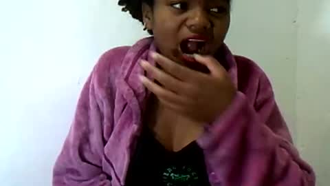 herisse01 online show from July 30, 5:56 pm