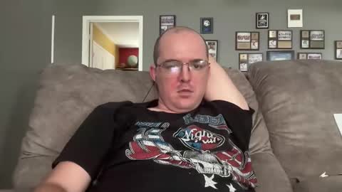 Snapshot of herkimer95 chatting on June 6, 10:25 pm herkimer95 online show from June 6, 10:25 pm