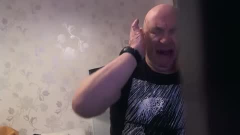 mature online show from November 24, 5:40 am