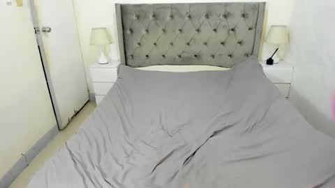 Snapshot of herminia_armani chatting on December 17, 6:58 pm Herminia online show from December 17, 6:58 pm