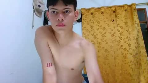 Snapshot of herrerabuitragroedwin chatting on July 19, 12:25 am valentin 123 online show from July 19, 12:25 am