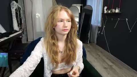 Sasha online show from May 19, 6:36 pm