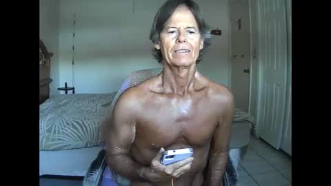 Snapshot of hewes1 chatting on April 29, 11:25 am hewes1 online show from April 29, 11:25 am