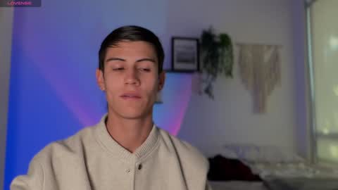 hey_cesard online show from December 4, 4:05 pm