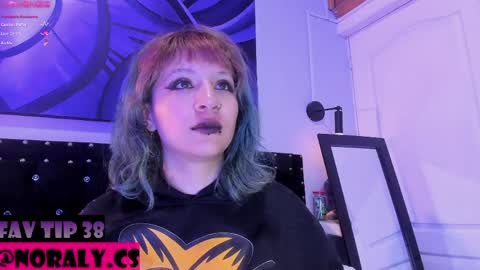 Noraly  online show from May 29, 5:49 am