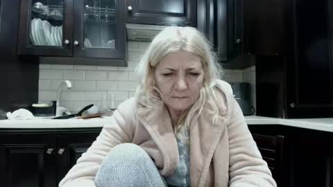 Heyheygrey online show from February 10, 3:10 am