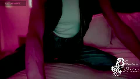 Gwen Elise online show from November 4, 1:48 am