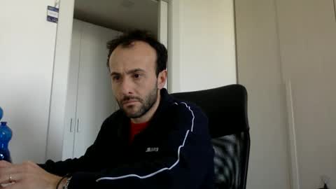 hhombre online show from March 27, 2:39 pm