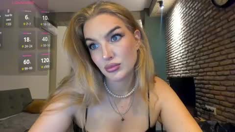 Snapshot of hi_lina chatting on July 10, 3:11 am Hi lina online show from July 10, 3:11 am