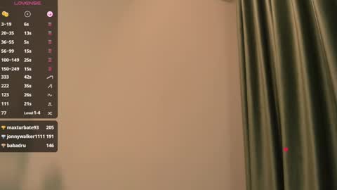 Hiaru online show from December 25, 12:15 pm