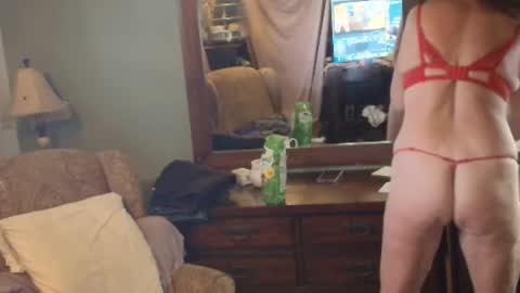 hidden_gold_milf online show from November 22, 10:20 pm