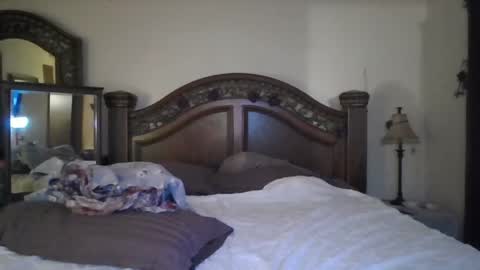 hidden_gold_milf online show from April 21, 2:37 am