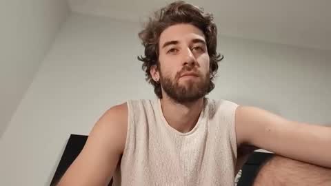 Snapshot of hiddengaze chatting on February 22, 8:24 am HiddenGaze online show from February 22, 8:24 am