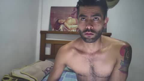 Snapshot of hideonbush051 chatting on September 11, 11:43 am hideonbush online show from September 11, 11:43 am