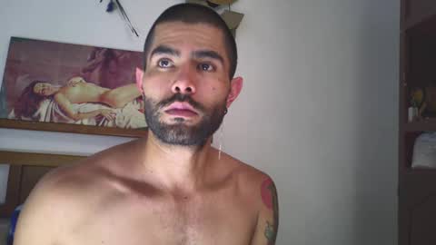 Snapshot of hideonbush051 chatting on September 25, 5:05 pm hideonbush online show from September 25, 5:05 pm