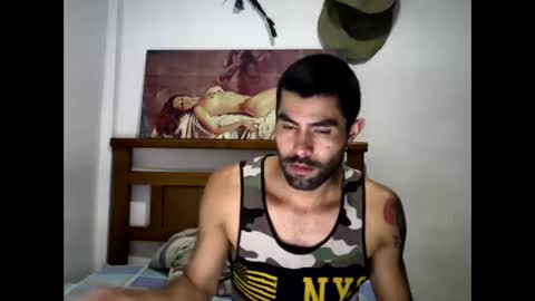 Snapshot of hideonbush051 chatting on October 13, 3:06 am hideonbush online show from October 13, 3:06 am