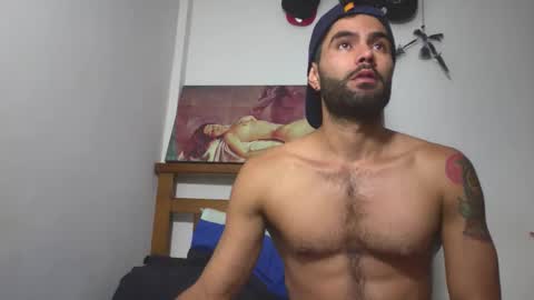 hideonbush online show from January 19, 2:15 am