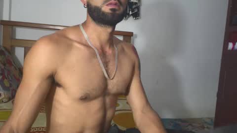 hideonbush online show from May 18, 4:24 pm
