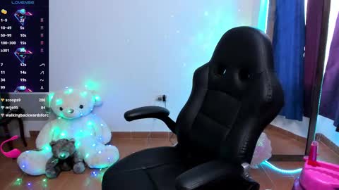 Diana online show from March 2, 6:30 pm