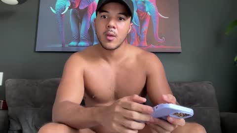 Terry and E online show from January 31, 2:07 pm