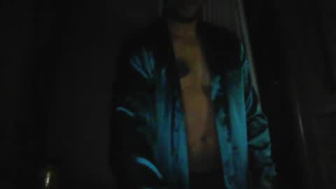 Snapshot of hightimes69420 chatting on December 28, 8:48 am Romeo69 online show from December 28, 8:48 am