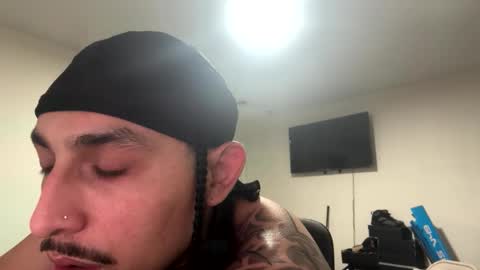 hihello400 online show from December 17, 7:58 am