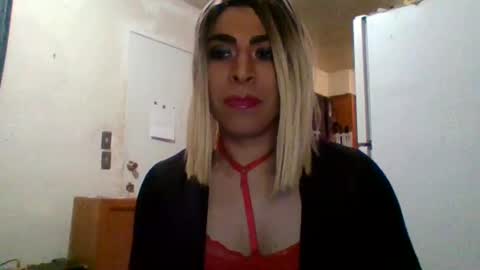 Snapshot of hihheelstranny chatting on February 23, 11:00 am hihheelstranny online show from February 23, 11:00 am