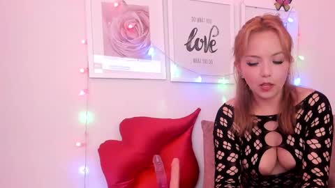 Snapshot of hikariween chatting on March 2, 12:53 am Hikariween online show from March 2, 12:53 am