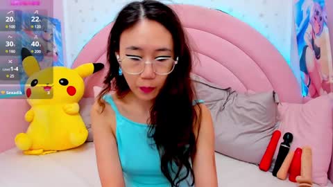 Snapshot of hikori_ chatting on December 12, 1:43 am Hikori online show from December 12, 1:43 am