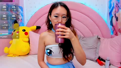 Snapshot of hikori_ chatting on December 14, 4:56 am Hikori online show from December 14, 4:56 am