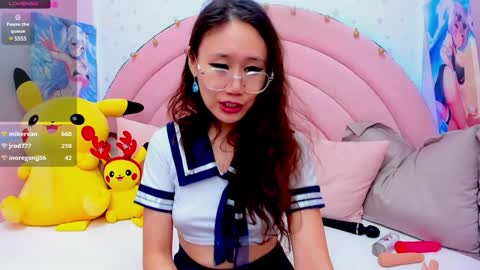 Snapshot of hikori_ chatting on January 8, 7:34 am Hikori online show from January 8, 7:34 am