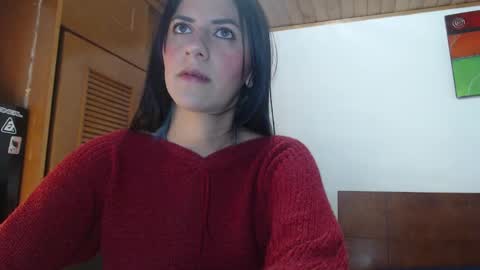 hilaril18 online show from February 9, 12:28 am