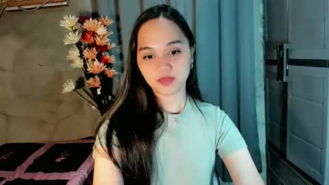 hilarymolly online show from February 6, 10:13 pm