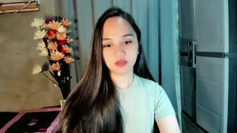 hilarymolly online show from February 7, 9:40 pm