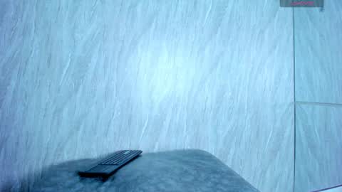  Hillary  online show from December 19, 9:07 am