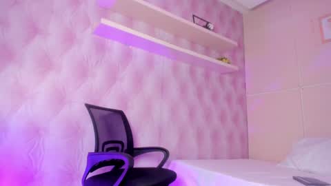  Hillary  online show from January 31, 7:07 am