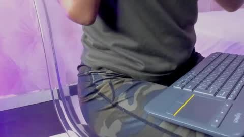  Hillary  online show from February 13, 5:05 am