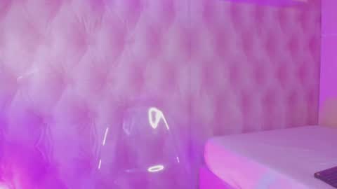  Hillary  online show from March 4, 6:47 am