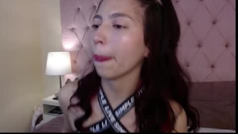 Hillary Thomson online show from December 1, 2:11 pm