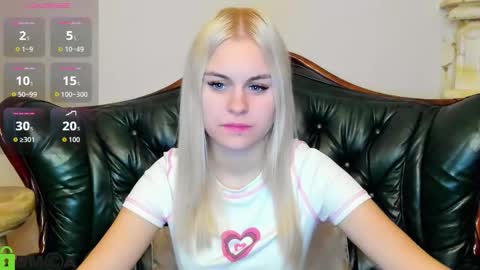 hilleva online show from September 24, 11:30 pm