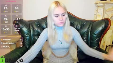 hilleva online show from October 16, 8:43 pm